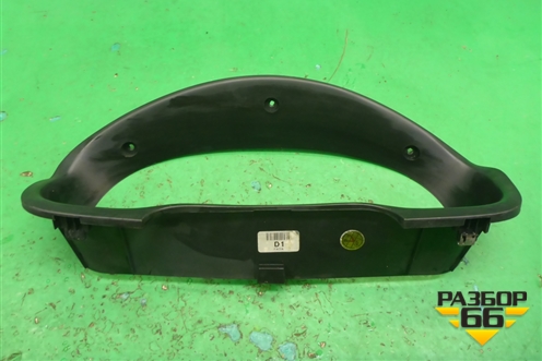 Накладка на щиток приборов (8483138000) для Hyundai Sonata-5 с 2001г