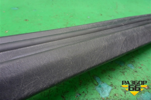 Накладка порога внутренняя переднего правого (8588238000) для Hyundai Sonata-5 с 2001г