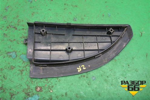 Накладка двери задней правой (уголок) (838403D020) для Hyundai Sonata-5 с 2001г
