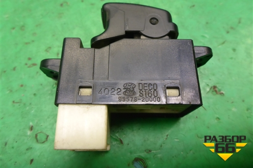 Кнопка стеклоподъёмника (9357820000) для Hyundai Sonata-5 с 2001г