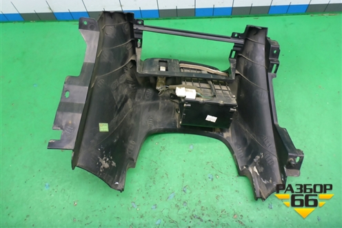 Накладка на торпедо (центральная часть) (847713C000) для Hyundai Sonata-5 с 2001г