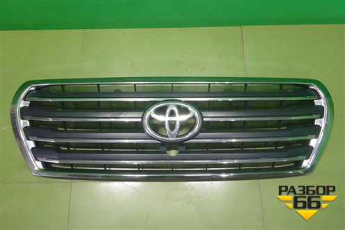 Решетка радиатора (после 2012 до 2015г под камеру) (5311460110) для Toyota Land Cruiser (200) с 2008г