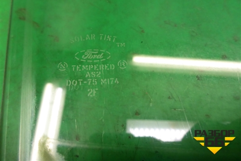 Стекло двери передней правой для Ford Focus 1 с 1998-2004г