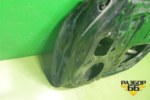 Дверь передняя правая (6700102260) для Toyota Auris с 2006-2012г