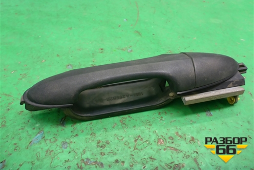Ручка наружная двери задней правой (1M51A266B22AA) для Ford Focus 1 с 1998-2004г