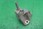 Кронштейн КПП левый (98AB7M125BF) для Ford Focus 1 с 1998-2004г