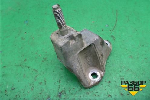 Кронштейн КПП левый (98AB7M125BF) для Ford Focus 1 с 1998-2004г