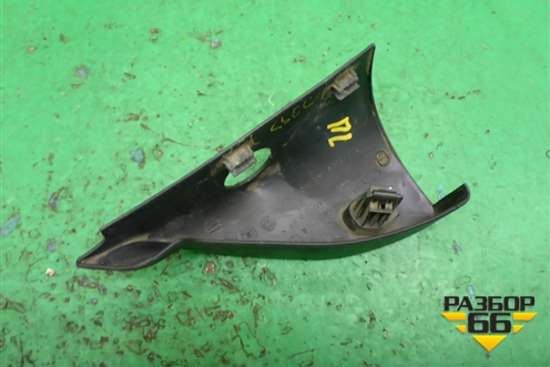 Накладка двери передней левой уголок (2M51A23409GA) для Ford Focus 1 с 1998-2004г
