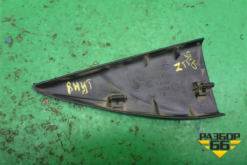 Накладка двери задней правой (1M51A254K06AA) для Ford Focus 1 с 1998-2004г