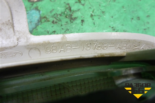 Плафон салонный передний (98AB13733ABW) для Ford Focus 1 с 1998-2004г