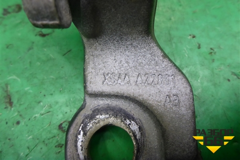 Петля двери передней левой верхняя (XS4AA22801AB) для Ford Focus 1 с 1998-2004г