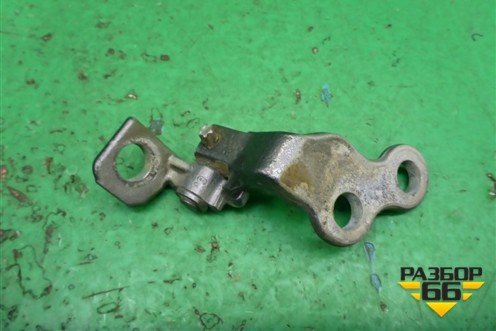 Петля двери передней правой верхняя (XS4AA22800AB) для Ford Focus 1 с 1998-2004г