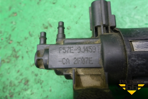 Клапан электромагнитный (F57E9J459CA) для Ford Focus 1 с 1998-2004г