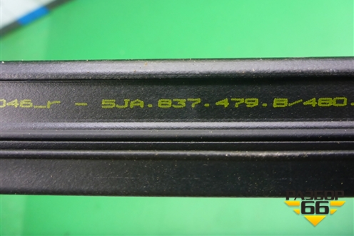 Накладка стекла переднего левого (5JA837479B) для Skoda Rapid с 2013г