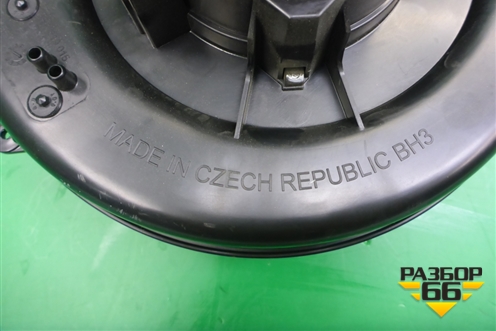 Моторчик отопителя (6R1819015A) для Skoda Rapid с 2013г