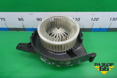 Моторчик отопителя (6R1819015A) для Skoda Rapid с 2013г