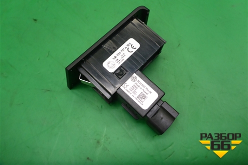 Разъём USB (5Q0035726M) для Skoda Rapid с 2013г