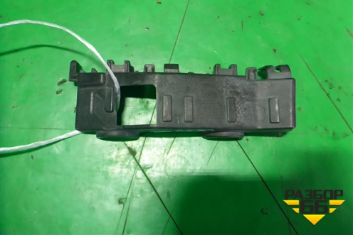 Кронштейн переднего бампера правый (86516D7000) для Hyundai Tucson с 2015-2022г