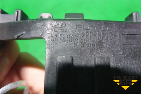 Кронштейн переднего бампера правый (86516D7000) для Hyundai Tucson с 2015-2022г