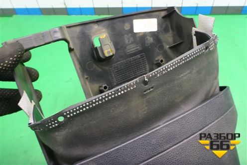 Кожух рулевой колонки (9655994977) для Peugeot 408 с 2012г