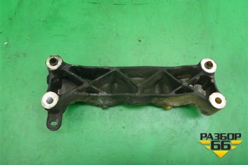 Кронштейн двигателя правый (9655923080) для Peugeot 408 с 2012г