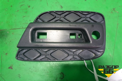 Накладка заднего бампера левая (StepWay) (850772430R) для Renault Sandero с 2013-2022г