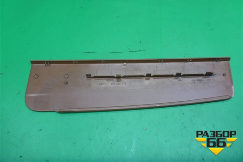 Накладка внутренняя (7L0885943) для Volkswagen Touareg c 2002-2010г