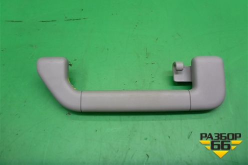 Ручка внутренняя потолочная (задняя правая) для Volkswagen Touareg c 2002-2010г