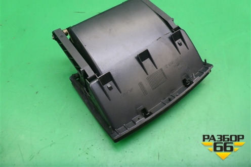 Бардачок (верхний) (7L6857919D) для Volkswagen Touareg c 2002-2010г