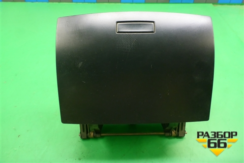Бардачок (верхний) (7L6857919D) для Volkswagen Touareg c 2002-2010г