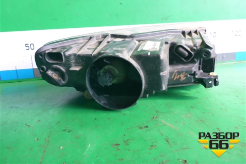 Фара левая (после 2006г галоген) (7L6941031A) для Volkswagen Touareg c 2002-2010г