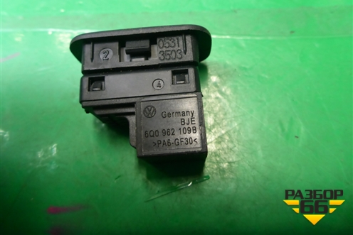 Кнопка (6Q0962109B) для Volkswagen Touareg c 2002-2010г