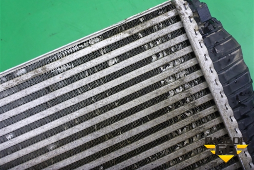 Интеркулер (7L6145804A) для Volkswagen Touareg c 2002-2010г