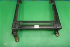 Кронштейн сиденья (переднего левого) (7L0881677G) для Volkswagen Touareg c 2002-2010г