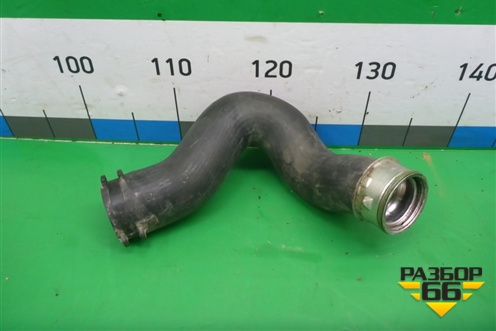 Патрубок интеркулера резиновый (7L6145738) для Volkswagen Touareg c 2002-2010г