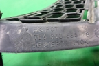 Решетка в передний бампер левая (7L6853665B) для Volkswagen Touareg c 2002-2010г