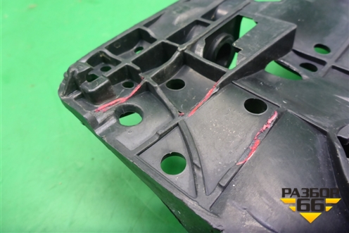 Кронштейн фары правой (16464600) для Volkswagen Touareg c 2002-2010г