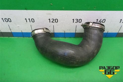 Патрубок интеркулера резиновый (7L6145972) для Volkswagen Touareg c 2002-2010г