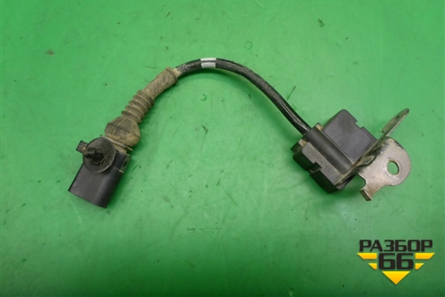 Датчик ускорения (правый) (7L0907674D) для Volkswagen Touareg c 2002-2010г