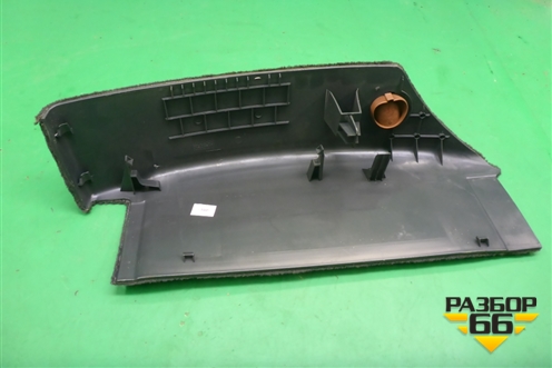 Накладка внутренняя (на переднее правое сиденье) (7L0881328) для Volkswagen Touareg c 2002-2010г