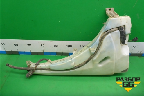 Бачок омывателя лобового стекла (7L0955453D) для Volkswagen Touareg c 2002-2010г