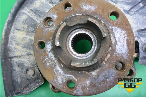 Кулак поворотный передний правый (7L0407258A) для Volkswagen Touareg c 2002-2010г