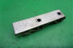 Кронштейн переднего стабилизатора (7L0411063B) для Volkswagen Touareg c 2002-2010г
