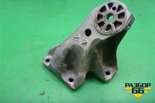 Кронштейн двигателя правый (3.0л CAS) (7L6199308B) для Volkswagen Touareg c 2002-2010г