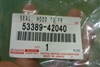 Уплотнитель капота (левый после 2010г новый) (5338942040) для Toyota Rav-4 с 2006-2013г