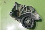Кронштейн ролика натяжителя (5.0л 508PS) (CPLA8609BA) для Land Rover Range Rover Sport с 2005-2012г