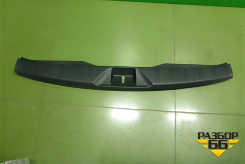 Обшивка багажника на заднюю панель (новая) (94026SG000VH) для Subaru Forester (S13) с 2012г