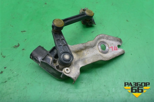 Датчик регулировки дорожного просвета (передний левый) (7L0616213D) для Volkswagen Touareg c 2002-2010г