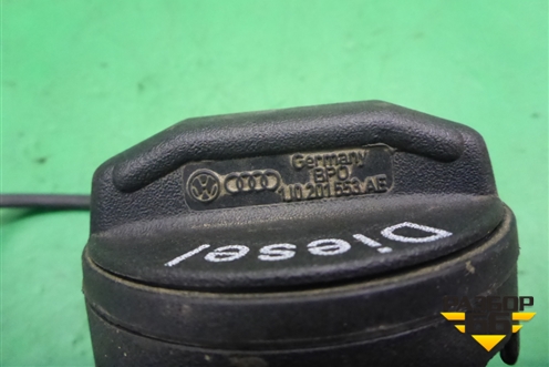 Крышка топливного бака (1J0201553AE) для Volkswagen Touareg c 2002-2010г