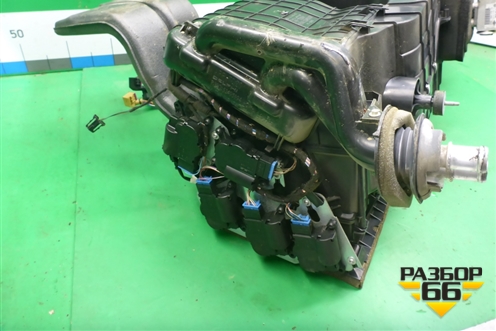 Корпус отопителя (7L0819988) для Volkswagen Touareg c 2002-2010г